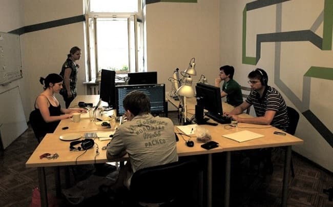 Tại sao nên sử dụng phần mềm quản lý khi công ty quy mô còn nhỏ?